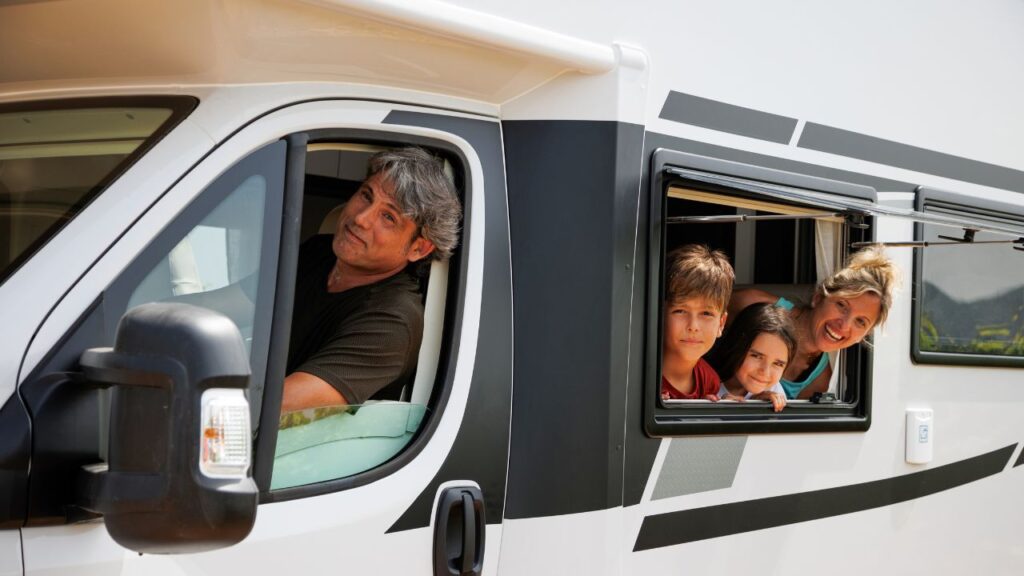 consejos para viajar en autocaravana en semana santa - Semana Santa en autocaravana: los mejores destinos para tu escapada consejos para viajar en autocaravana en semana santa - Semana Santa en autocaravana: los mejores destinos para tu escapada