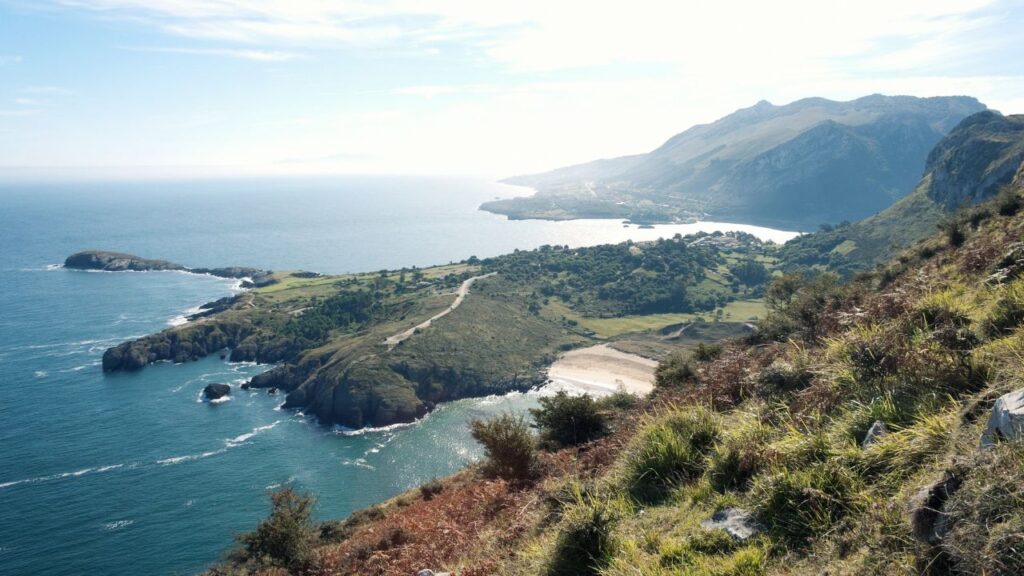 How many days does it take to travel around northern Spain?