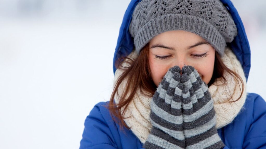 equipamiento imprescindible para un viaje de invierno en camper - Cómo preparar tu camper para un viaje de invierno: consejos imprescindibles <strong>Essential equipment for a winter camper van trip</strong>