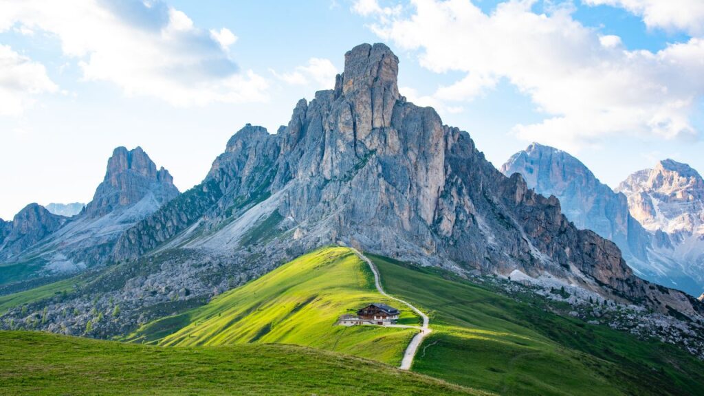 Empfohlene Route durch die Alpen und Dolomiten