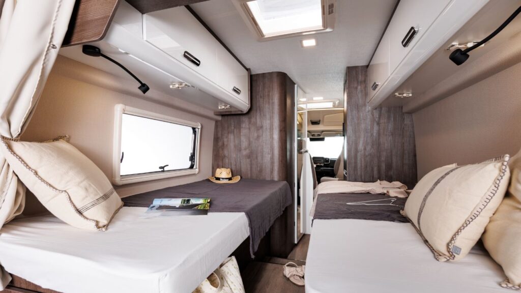 modelos benivan ideales para viajar en camper b160xt interior - Cómo preparar tu camper para un viaje de invierno: consejos imprescindibles <strong>Benivan B160 XT</strong>
