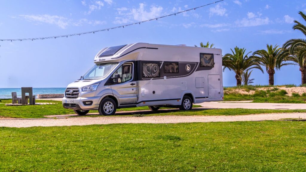 que es una autocaravana exterior - Camper o autocaravana: ¿Cuál es mejor opción? que es una autocaravana exterior
