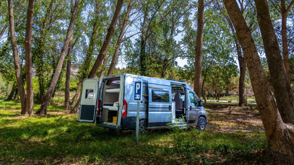 que es una camper exterior - Camper o autocaravana: ¿Cuál es mejor opción? que es una camper exterior