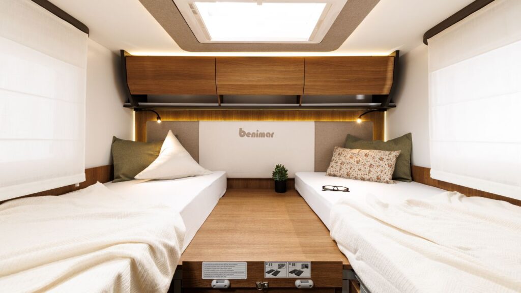 viajar en familia con una autocaravana benimar amphitryon 957 